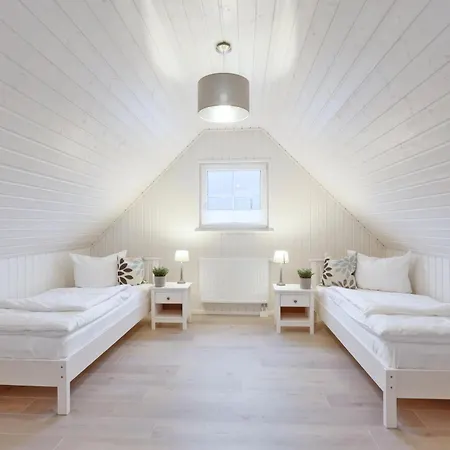 Amazing In With 2 Bedrooms Holiday home