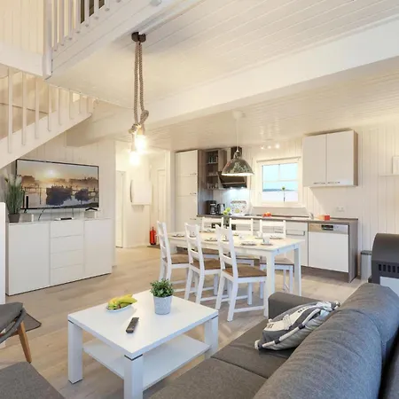 Amazing In With 2 Bedrooms