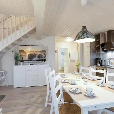 Holiday home Pet Friendly In With Kitchen Zerpenschleuse