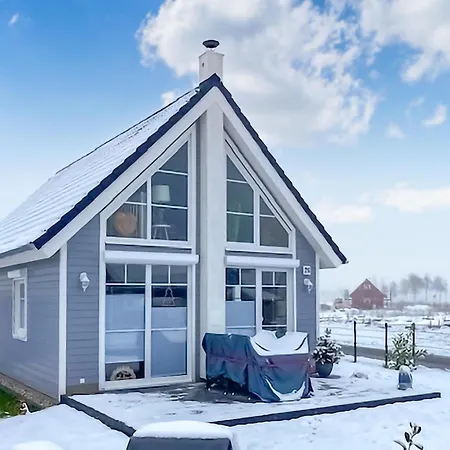 Pet Friendly In With Kitchen *