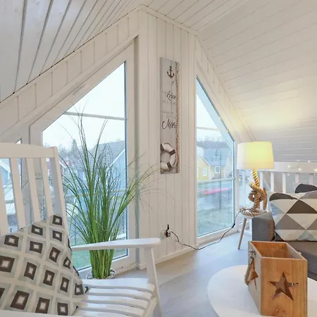 Pet Friendly In With Kitchen